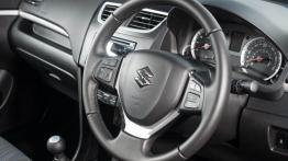 Suzuki Swift V Hatchback 5d Facelifting (2013) - kierownica