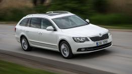 Skoda Superb II Kombi Facelifting (2013) - widok z góry