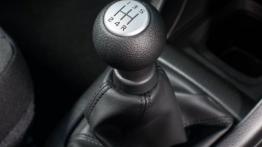 Suzuki Swift V Hatchback 5d Facelifting (2013) - dźwignia zmiany biegów