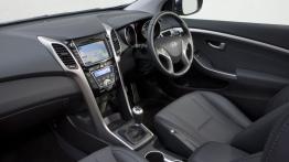 Hyundai i30 II Hatchback 3d (2013) - kokpit
