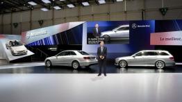 Mercedes klasy E (W212) sedan 2013 - oficjalna prezentacja auta