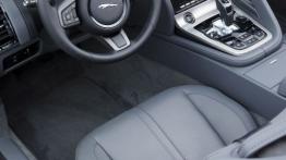Jaguar F-Type V6 Polaris White (2013) - kokpit