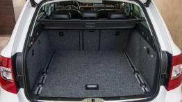 Skoda Superb II Kombi Facelifting (2013) - bagażnik