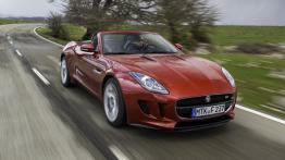 Jaguar F-Type V6S Italian Racing Red - widok z przodu