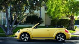 Volkswagen Beetle Cabrio 2013 - lewy bok