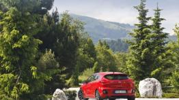 Kia pro_ceed II GT (2013) - widok z tyłu