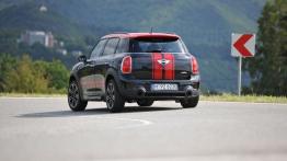 Mini Countryman John Cooper Works Facelifting - widok z tyłu