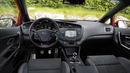 Kia pro_ceed II GT (2013) - pełny panel przedni