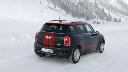 Mini Countryman John Cooper Works Facelifting - widok z tyłu