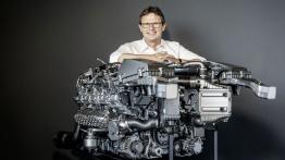 Mercedes AMG GT (2015) - silnik solo