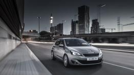 Peugeot 308 II (2014) - widok z przodu