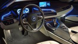 BMW i8 (2014) - pełny panel przedni