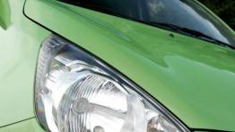 Mitsubishi Space Star II (2013) - prawy przedni reflektor - wyłączony