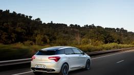 Citroen DS5 - widok z tyłu