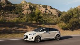 Citroen DS5 - lewy bok