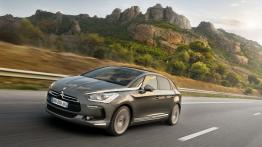 Citroen DS5 - widok z przodu