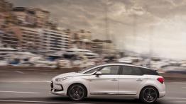 Citroen DS5 - lewy bok