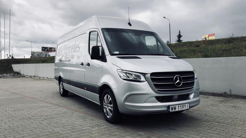 Mercedes Sprinter III Furgon Facelifting 2.1 313 CDI 129KM 95kW od 2014