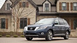 Nissan Pathfinder IV Hybrid (2014) - widok z przodu