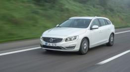 Volvo V60 Plug-In Hybrid Facelifting (2014) - widok z przodu