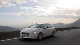 Peugeot 508 I SW 2.2 HDi FAP 204KM 150kW 2011-2014