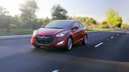 Hyundai Elantra Coupe (2014) - widok z przodu