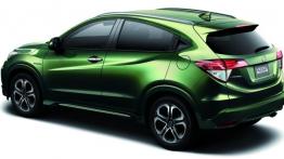 Honda Vezel Hybrid (2014) - widok z tyłu