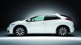 Honda Civic IX Hatchback 2014 - lewy bok