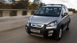 Fiat Idea Adventure 1.8 16V Facelifting (2014) - widok z przodu