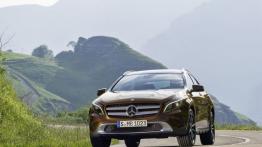 Mercedes GLA 220 CDI 4MATIC (2014) - widok z przodu