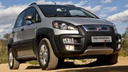 Fiat Idea Adventure 1.8 16V Facelifting (2014) - widok z przodu