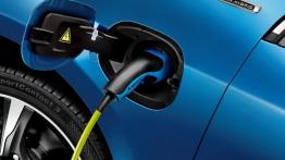 Volvo V60 Plug-In Hybrid Facelifting R-Design (2014) - gniazdo ładowania