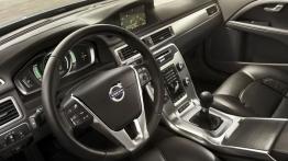 Volvo V70 Facelifting (2014) - pełny panel przedni