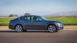 Infiniti Q70 (2014) - prawy bok