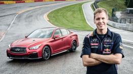 Infiniti Q50 Eau Rouge Concept (2014) - testowanie auta