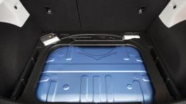 Seat Leon III Hatchback TGI (2014) - bagażnik - inne ujęcie