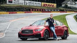 Infiniti Q50 Eau Rouge Concept (2014) - testowanie auta