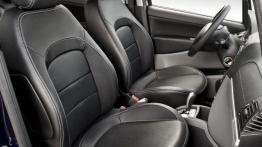 Fiat Idea Facelifting (2014) - widok ogólny wnętrza z przodu