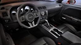 Dodge Challenger 100th Anniversary Edition (2014) - pełny panel przedni
