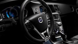Volvo V60 Plug-In Hybrid Facelifting R-Design (2014) - pełny panel przedni