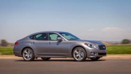Infiniti Q70 (2014) - prawy bok