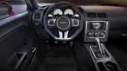 Dodge Challenger 100th Anniversary Edition (2014) - kokpit