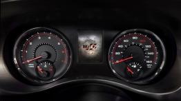 Dodge Charger 100th Anniversary Edition (2014) - zestaw wskaźników