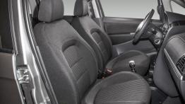 Fiat Idea Facelifting (2014) - widok ogólny wnętrza z przodu