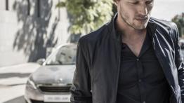 Peugeot 308 II (2014) - przód - inne ujęcie