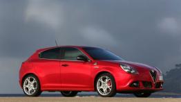 Alfa Romeo Giulietta Quadrifoglio Verde 2014 - prawy bok