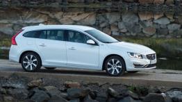 Volvo V60 Plug-In Hybrid Facelifting (2014) - prawy bok