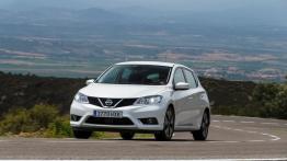 Nissan Pulsar 1.5 dCi (2014) - widok z przodu