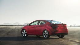 Hyundai Elantra Sedan Sport (2014) - widok z tyłu