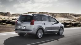 Peugeot 5008 Facelifting (2014) - widok z tyłu